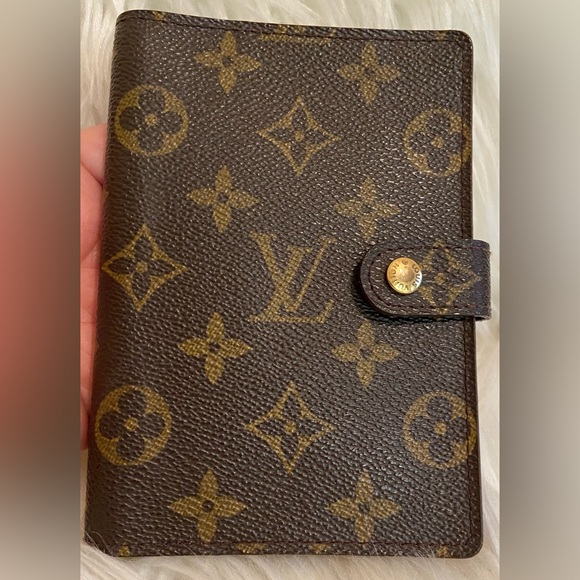 Louis Vuitton Monogram Small Ring Agenda - Picture 1 of 16